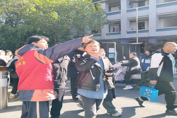 门口引导.jpg