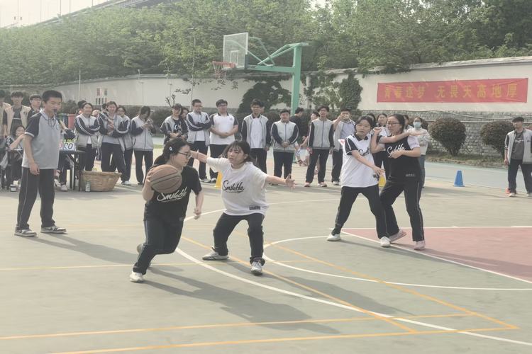 女.jpg